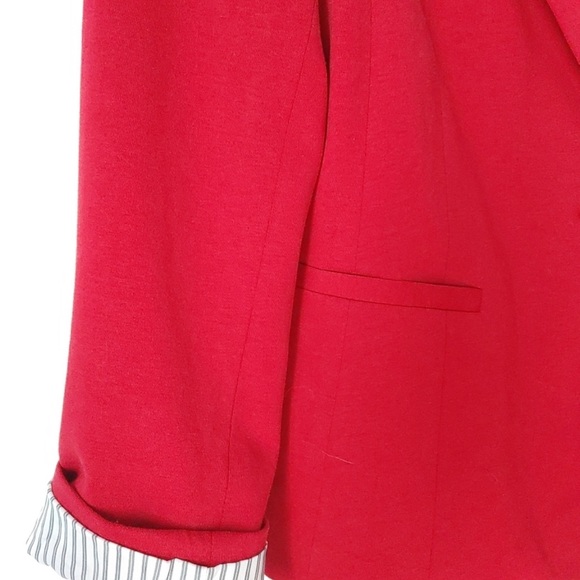 Blazer - Picture 10 of 11